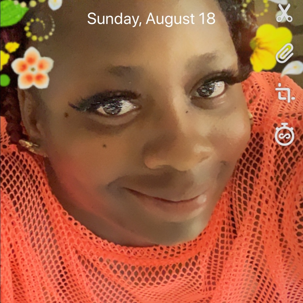 Meet your Posher, Krystal